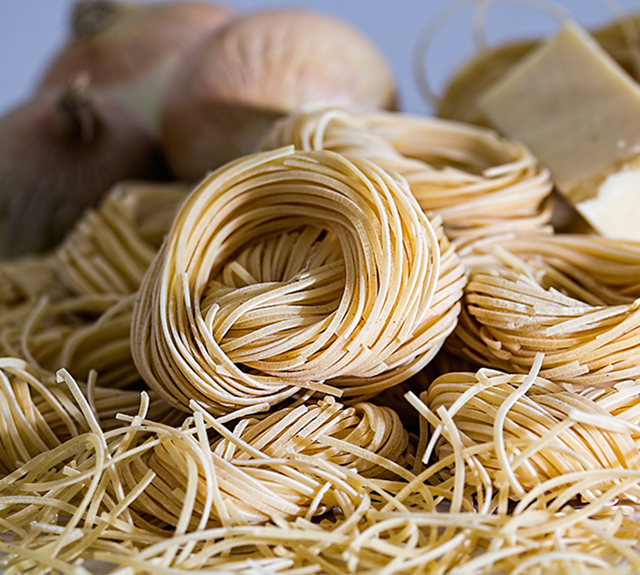 Fresh Pasta with cheese and onions