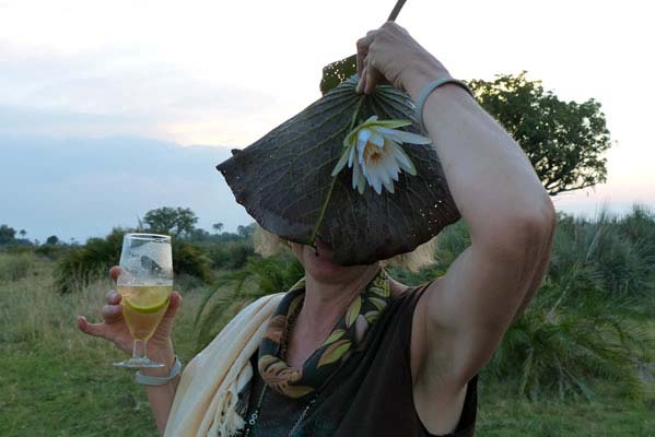 Tubu Tree guest enjoying a beverage at the camp.